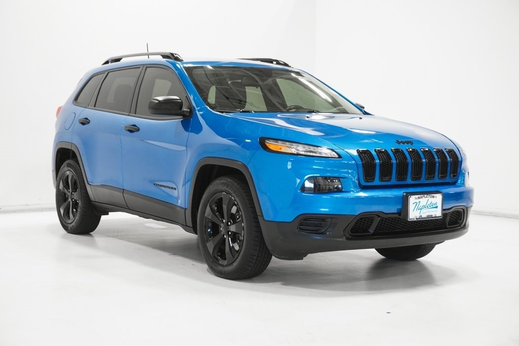 Used 2017 Jeep Cherokee Sport SUV