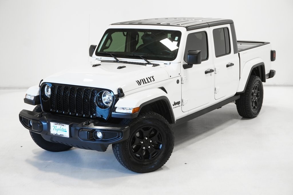 2022 Jeep Gladiator Willys photo 2