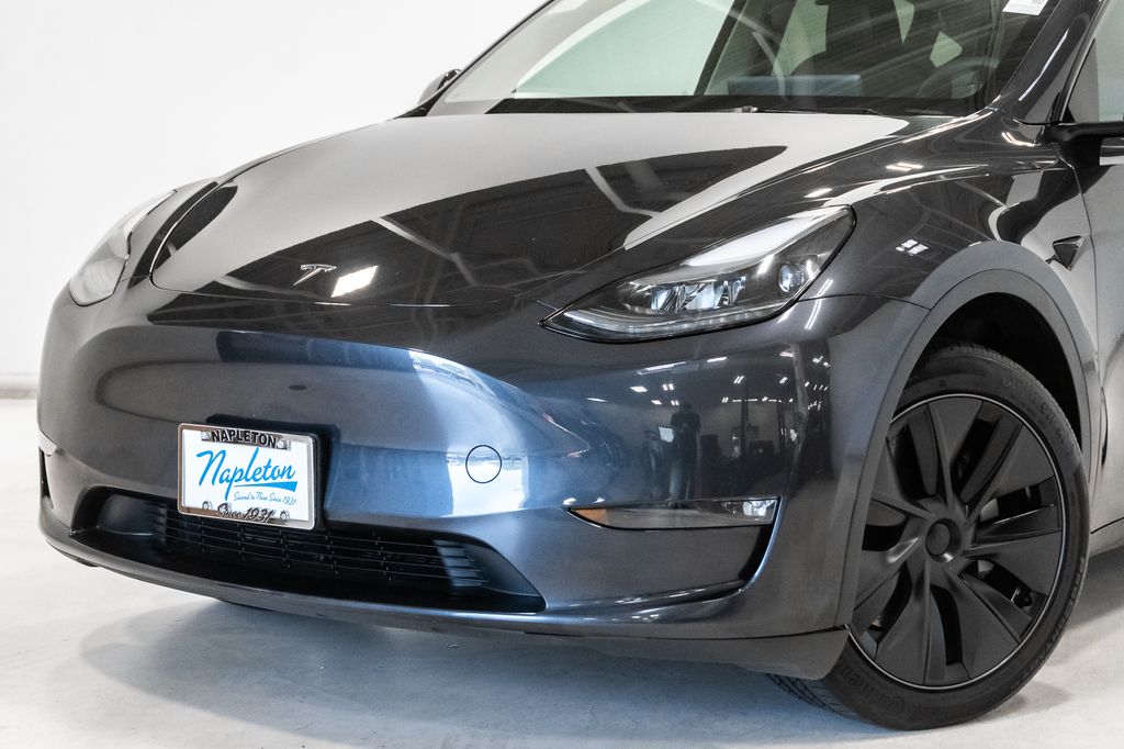 Used 2025 Tesla Model Y Long Range with VIN 7SAYGAEE6SF290096 for sale in Arlington Heights, IL