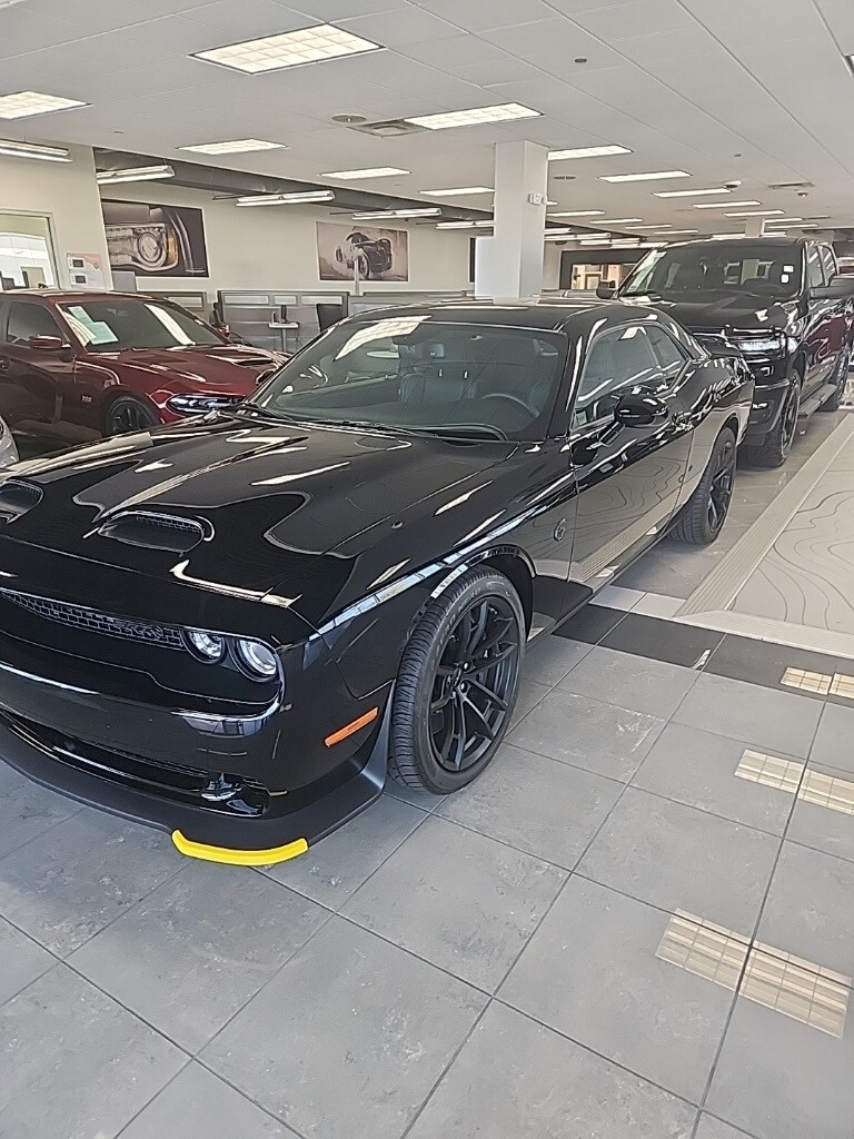 2023 Dodge Challenger SRT8 Hellcat photo 2