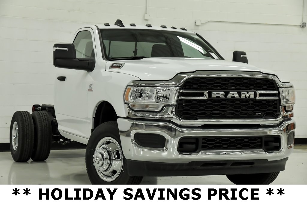 2023 RAM Ram 3500 Chassis Cab Tradesman's photo