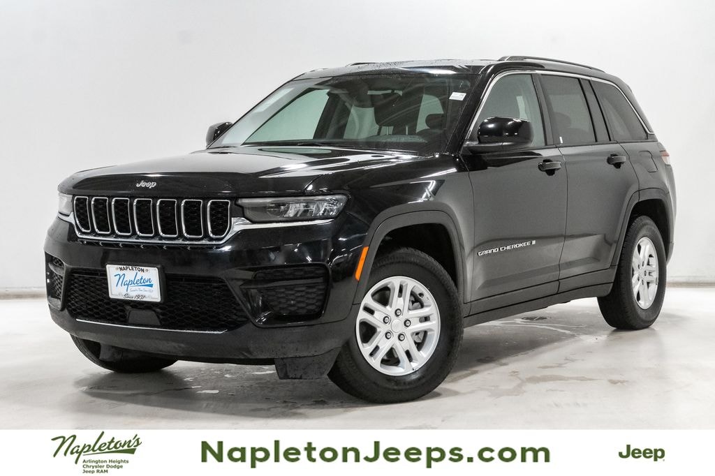 Used 2024 Jeep Grand Cherokee Laredo SUV