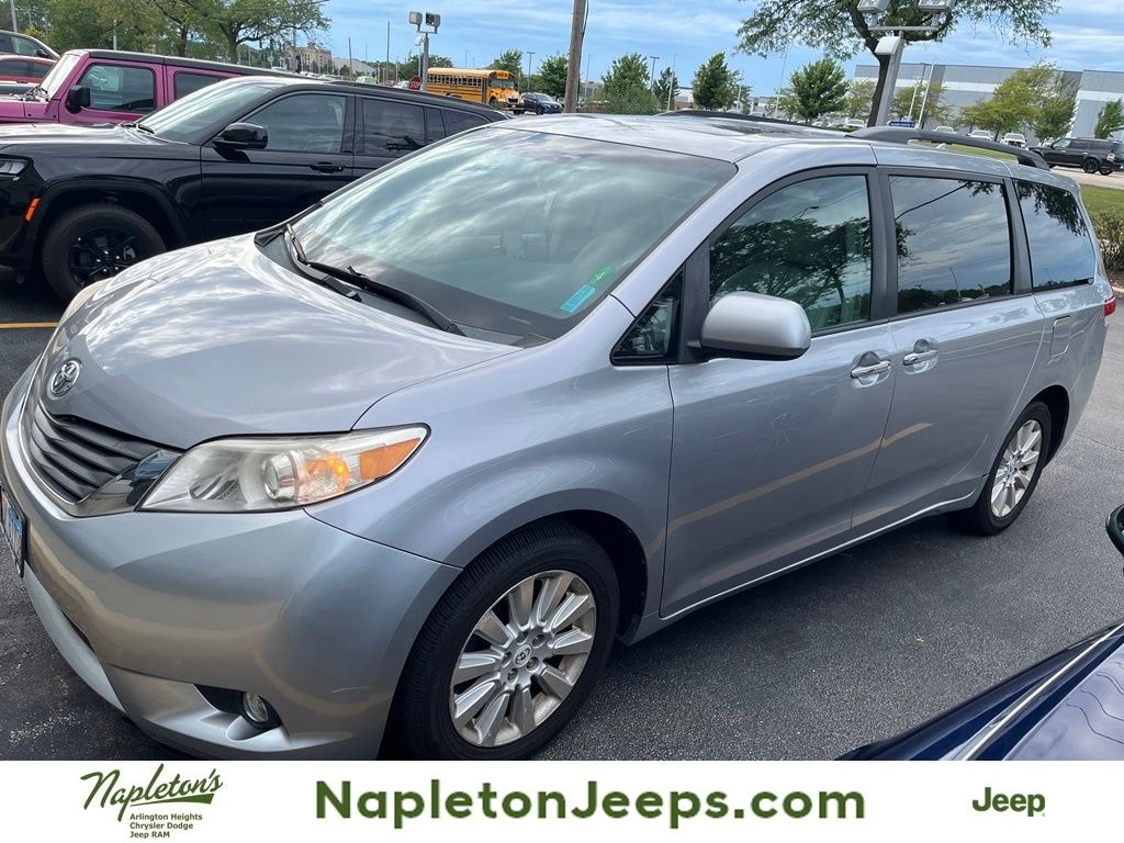 Used 2011 Toyota Sienna XLE Minivan/Van