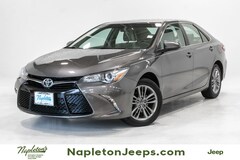 2016 Toyota Camry SE Sedan