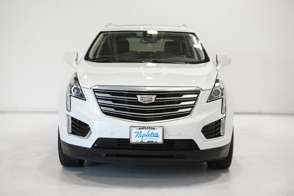 2019 Cadillac XT5 Luxury photo 3