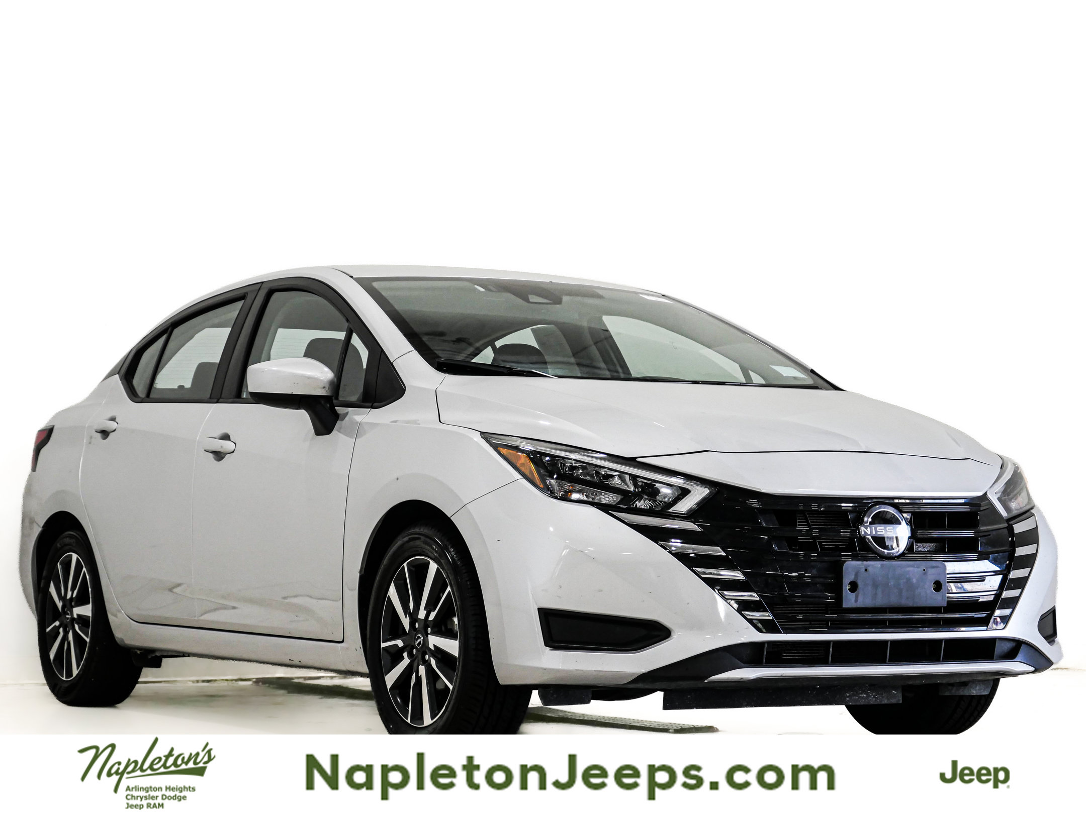  Nissan Versa