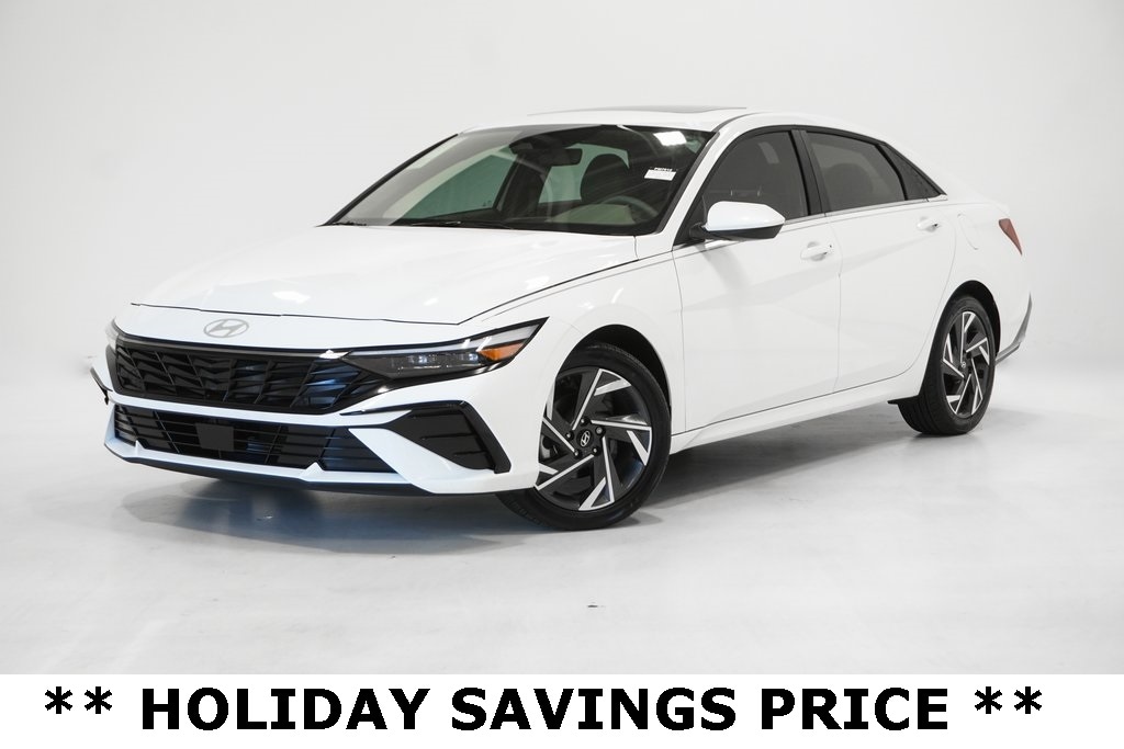 2025 Hyundai Elantra SEL's photo