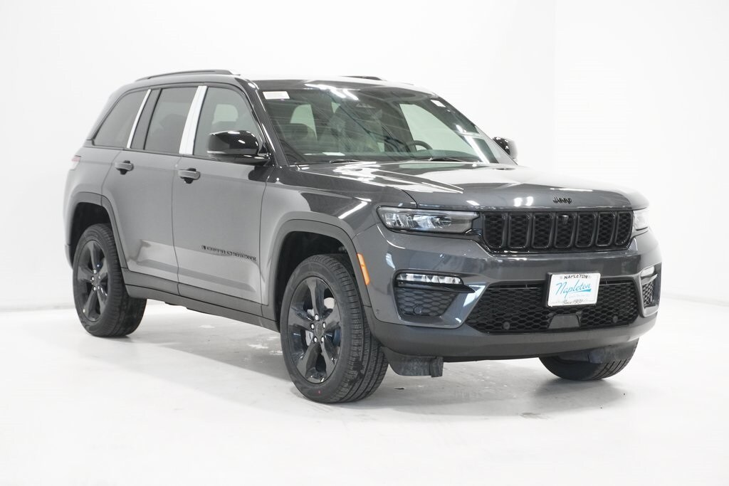 2025 Jeep Grand Cherokee Limited photo 4