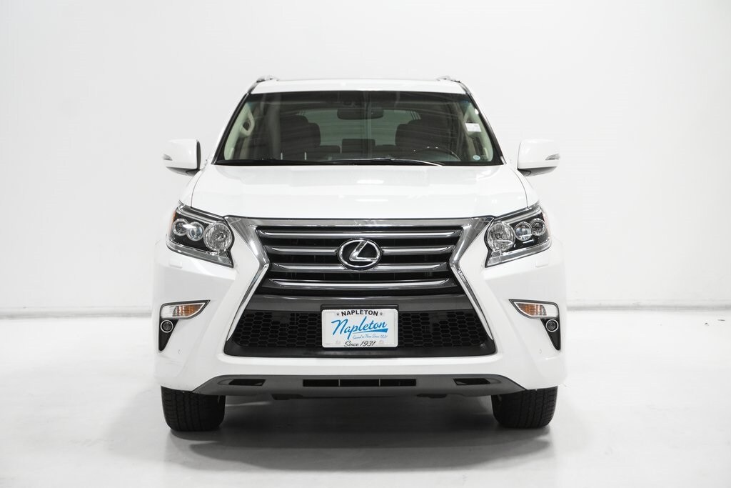2019 Lexus GX 460 photo 3