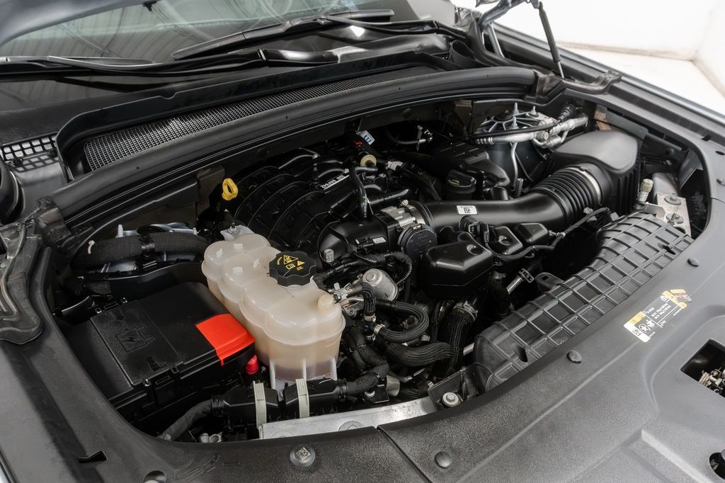 Used 2025 Jeep Grand Cherokee Altitude SUV