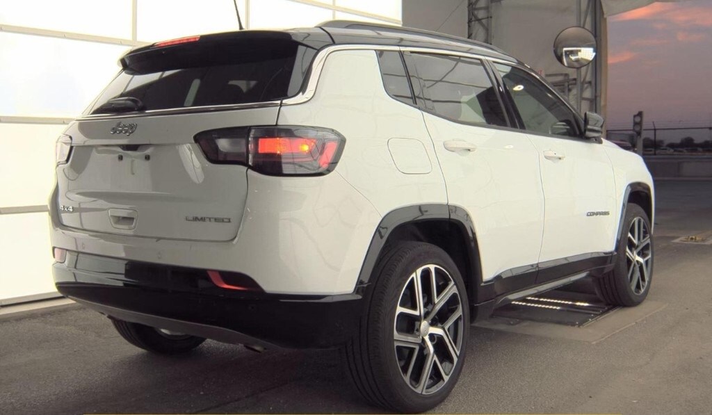 Used 2024 Jeep Compass Limited SUV