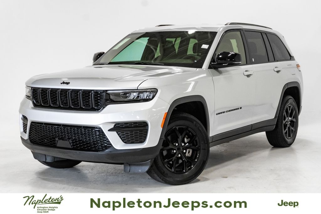 Used 2025 Jeep Grand Cherokee Altitude SUV