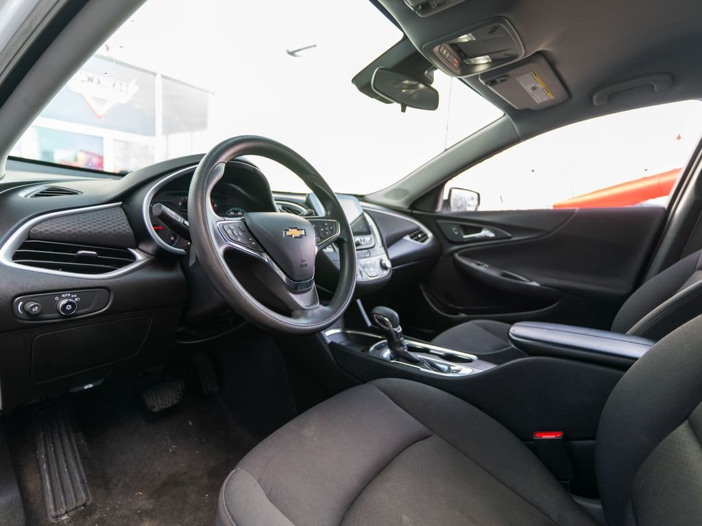 Used 2023 Chevrolet Malibu LT Sedan