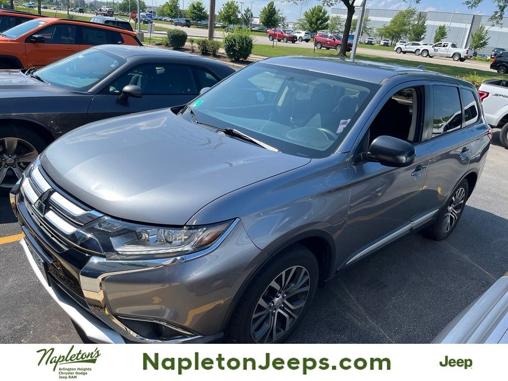 Used 2018 Mitsubishi Outlander ES SUV