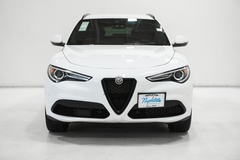 2022 Alfa Romeo Stelvio Sprint photo 3