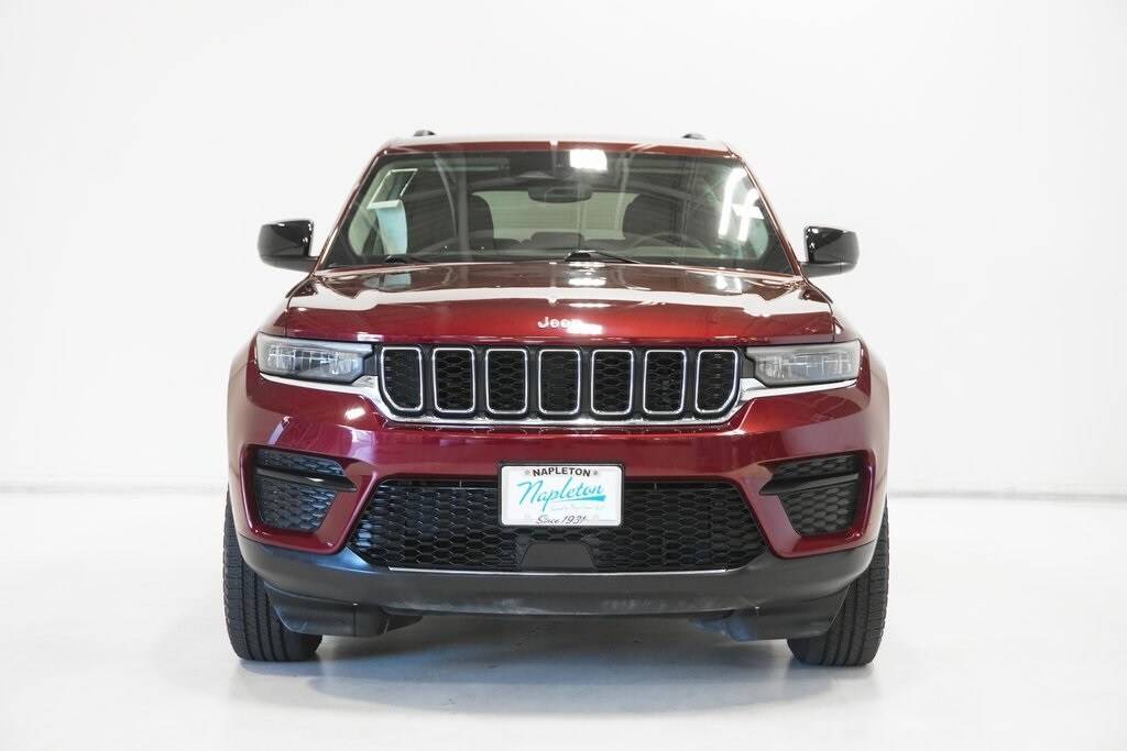 2024 Jeep Grand Cherokee Laredo photo 3