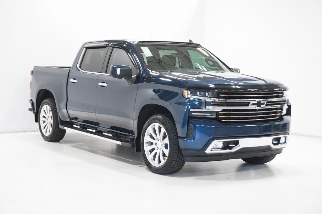 2022 Chevrolet Silverado 1500 High Country photo 3