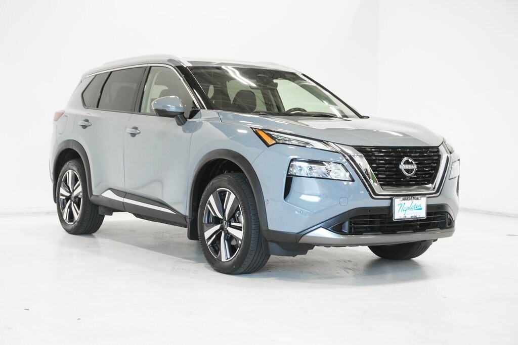 2023 Nissan Rogue SL photo 4
