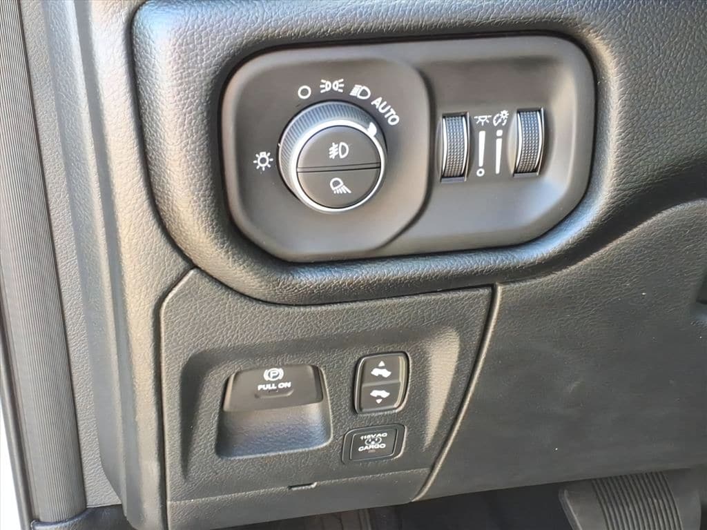 2026 RAM 1500 Limited - Photo 12