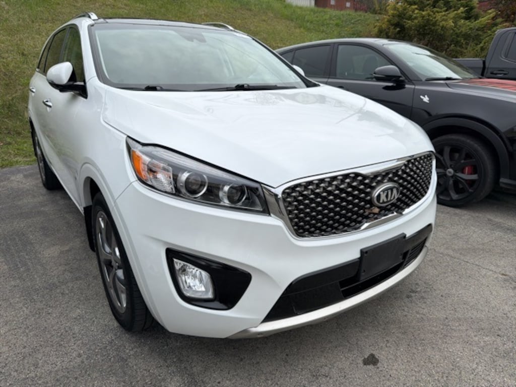 Used 2017 Kia Sorento 3.3L SX SUV