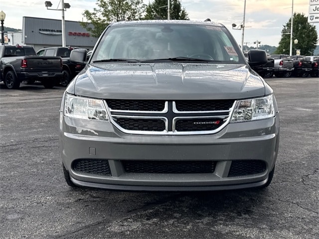 Used 2019 Dodge Journey SE with VIN 3C4PDCAB1KT737931 for sale in Ellwood City, PA