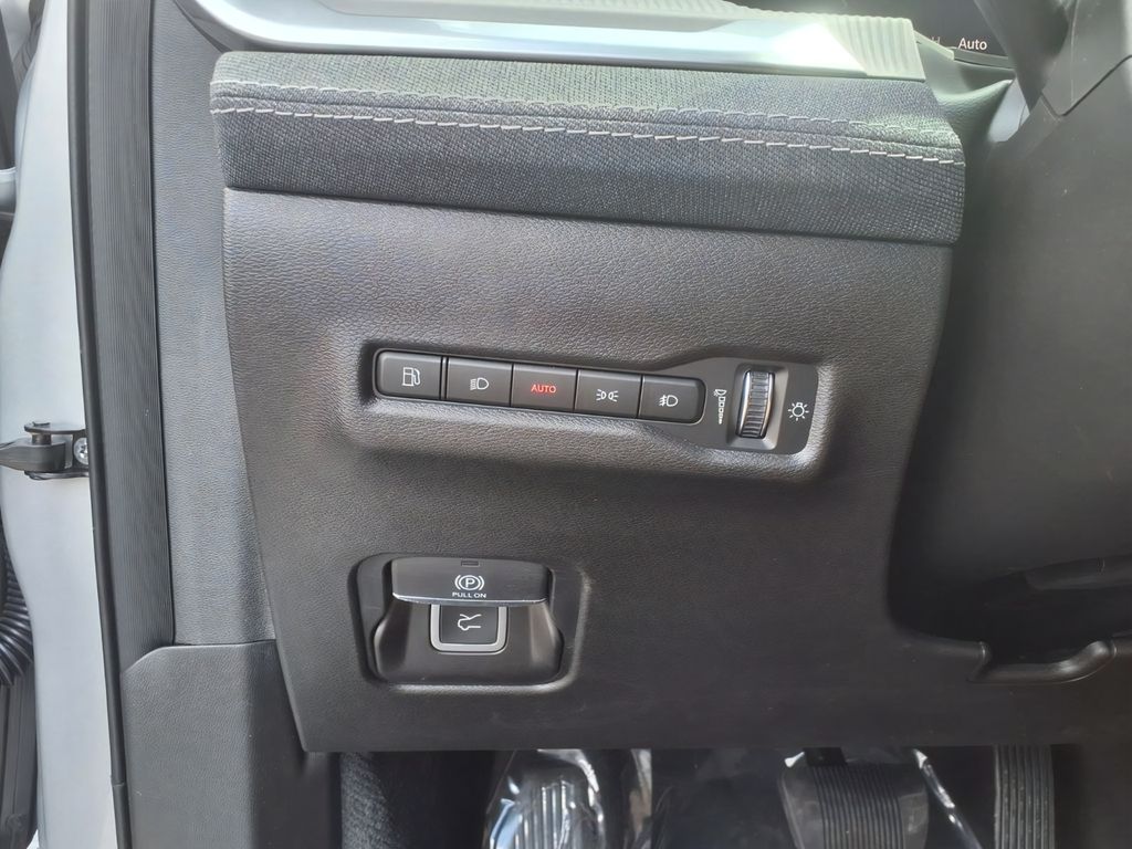 2026 Jeep Cherokee Laredo - Photo 14