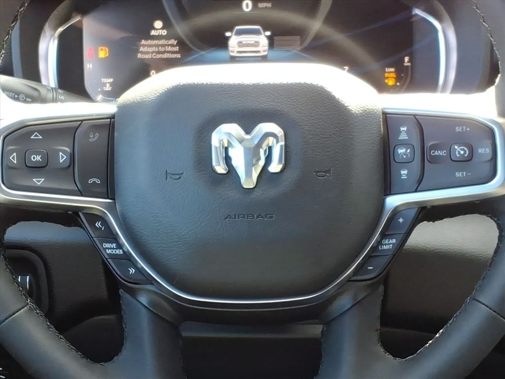 2026 RAM 1500 Limited - Photo 14