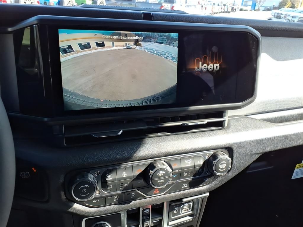 2026 Jeep Wrangler 4-Door Willys - Photo 23