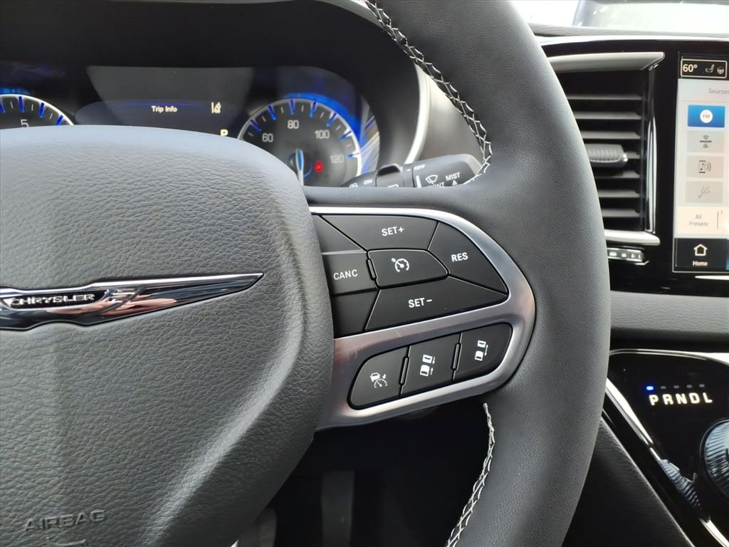 2026 Chrysler Voyager LX - Photo 18