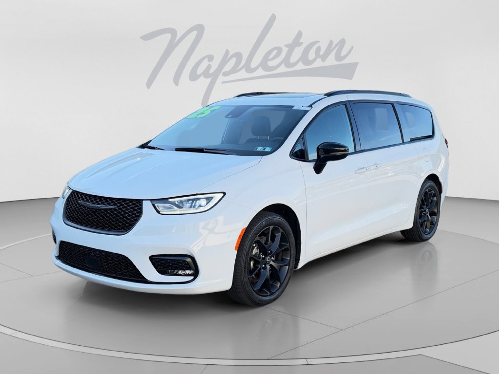 2025 Chrysler Pacifica Limited Van Passenger Van
