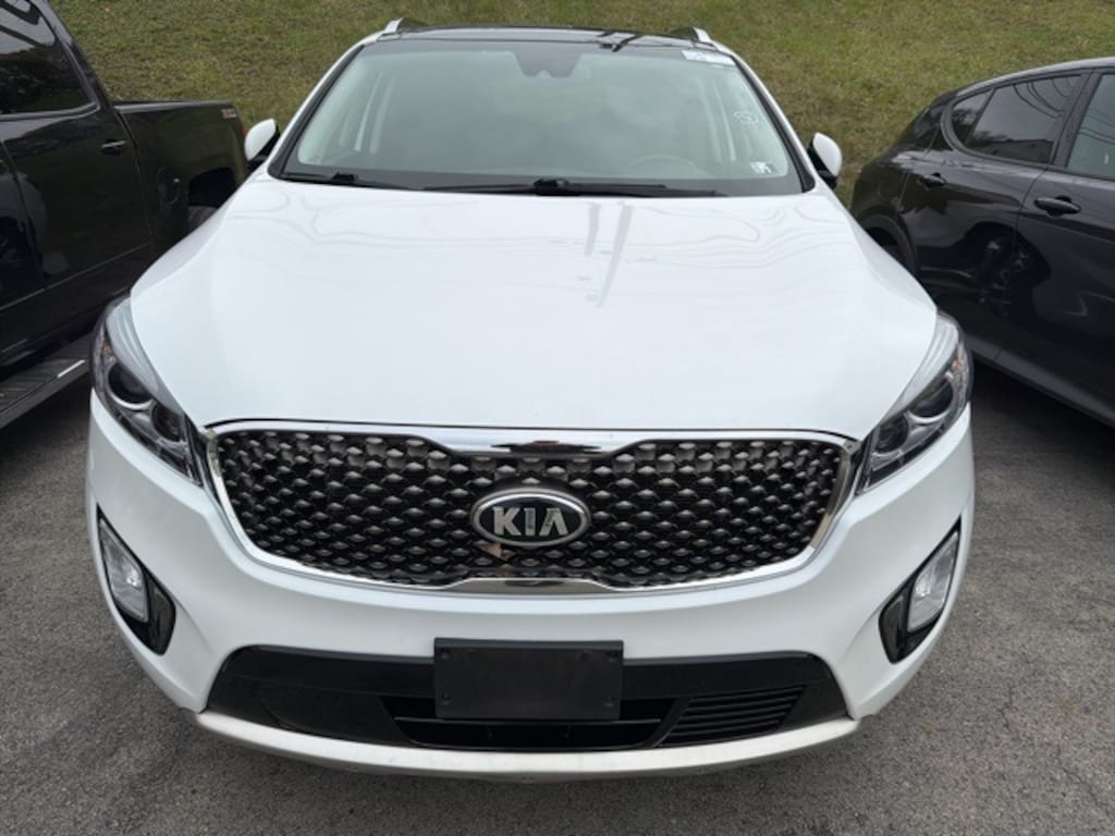 Used 2017 Kia Sorento 3.3L SX SUV