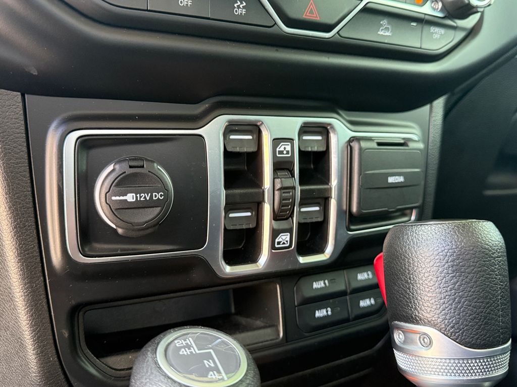 2022 Jeep Gladiator WILLYS - Photo 25