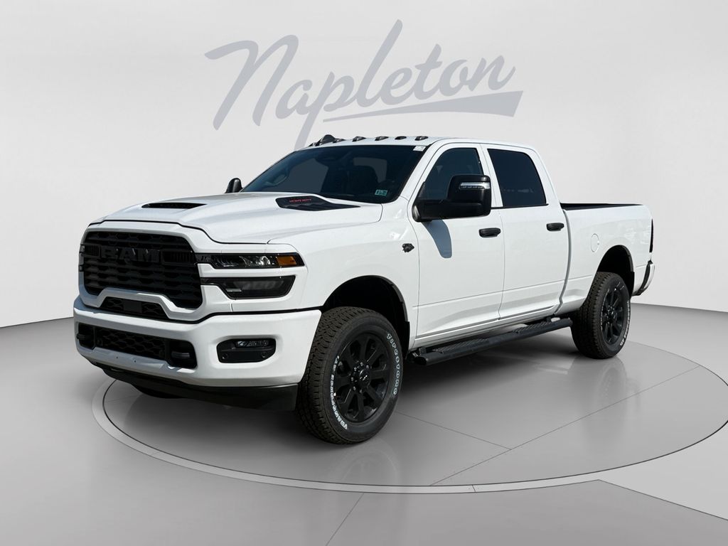 2027 RAM 2500 Pickup Tradesman/Black Express