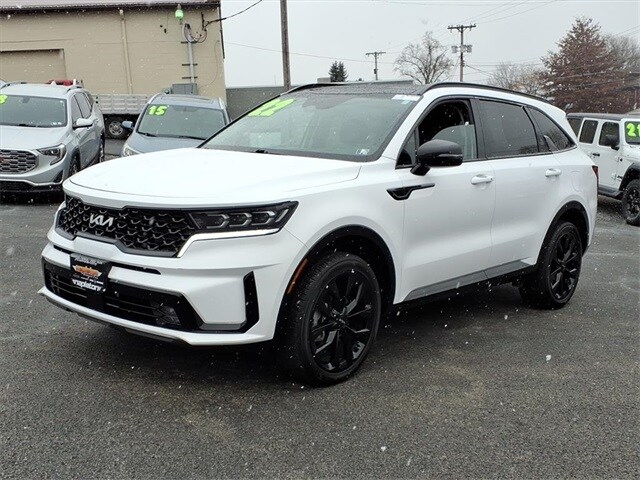 2022 Kia Sorento SX photo 2