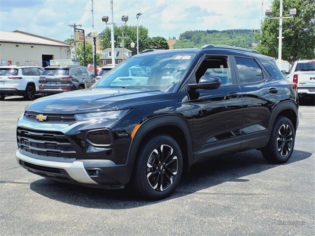 2021 Chevrolet Trailblazer LT photo 3