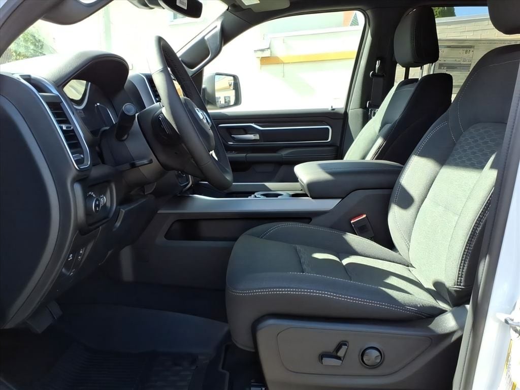 2026 RAM 1500 Limited - Photo 11