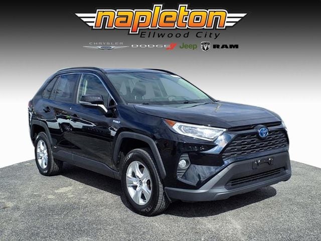 2020 Toyota RAV4 XLE