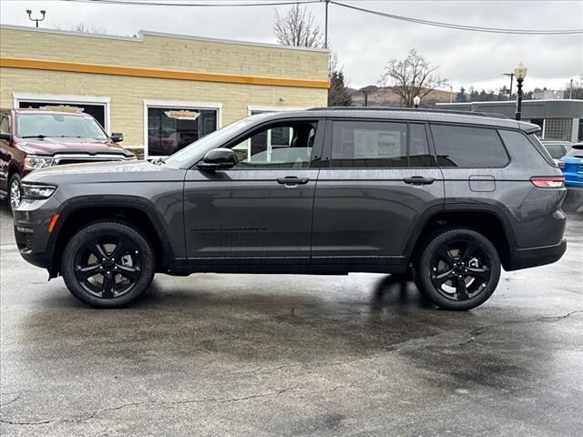 2025 Jeep Grand Cherokee Limited photo 4