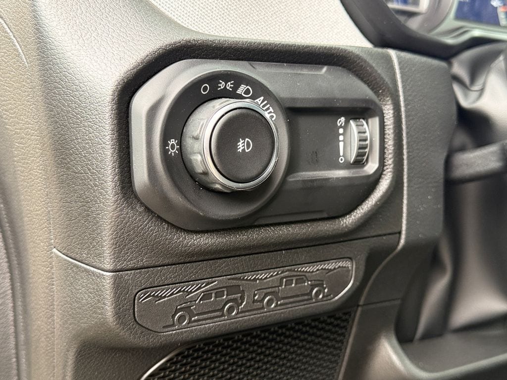 2026 Jeep Wrangler 4-Door Willys - Photo 13