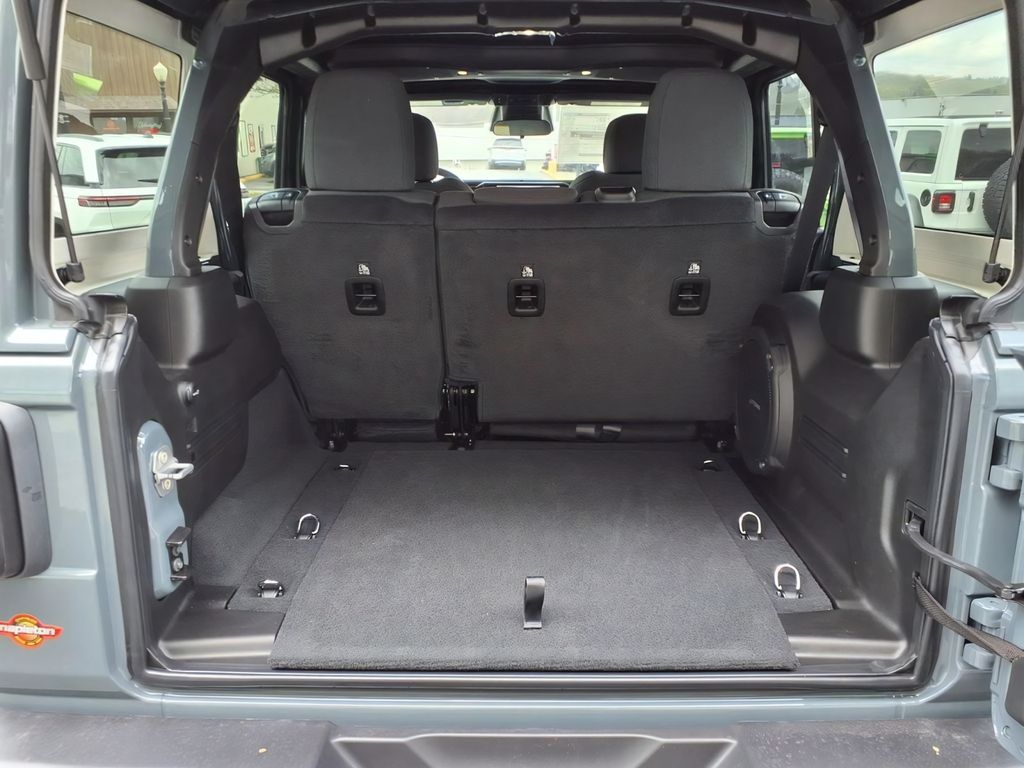 2026 Jeep Wrangler 4-Door Willys - Photo 21