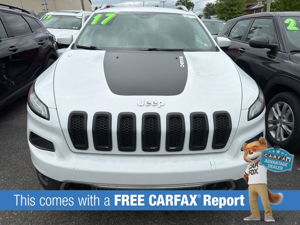 Used 2017 Jeep Cherokee Limited with VIN 1C4PJMDB9HW655703 for sale in Ellwood City, PA