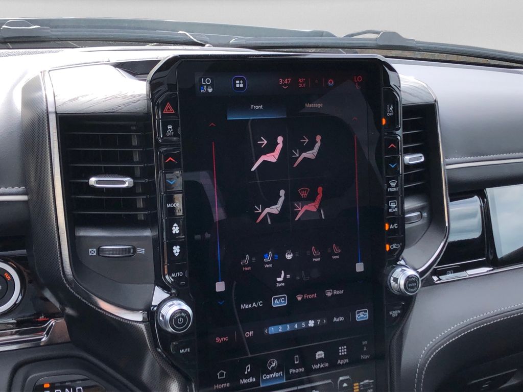 2026 RAM 1500 Limited - Photo 15