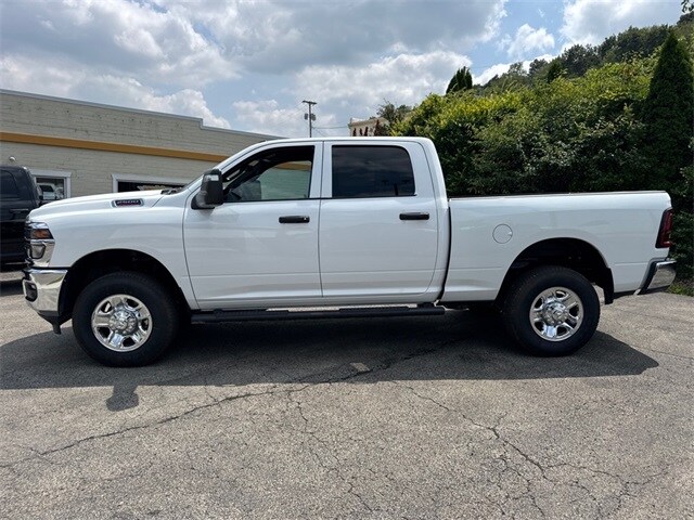2026 Ram 2500 Tradesman photo 4