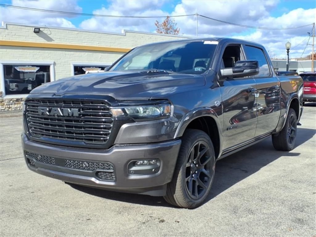 New 2026 Ram 1500 LARAMIE CREW CAB 4X4 5'7 BOX Pickup