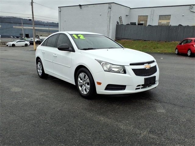 2012 Chevrolet Cruze LS's photo