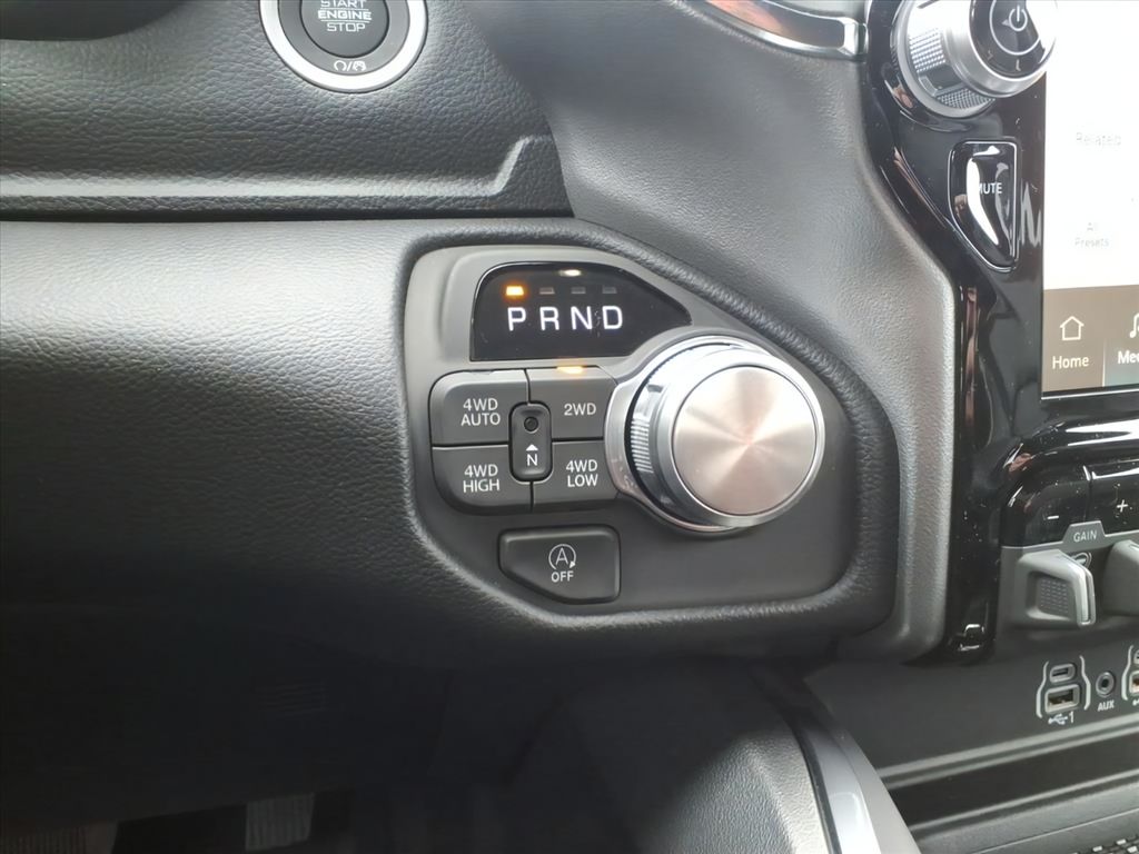 2026 RAM 1500 Laramie - Photo 19