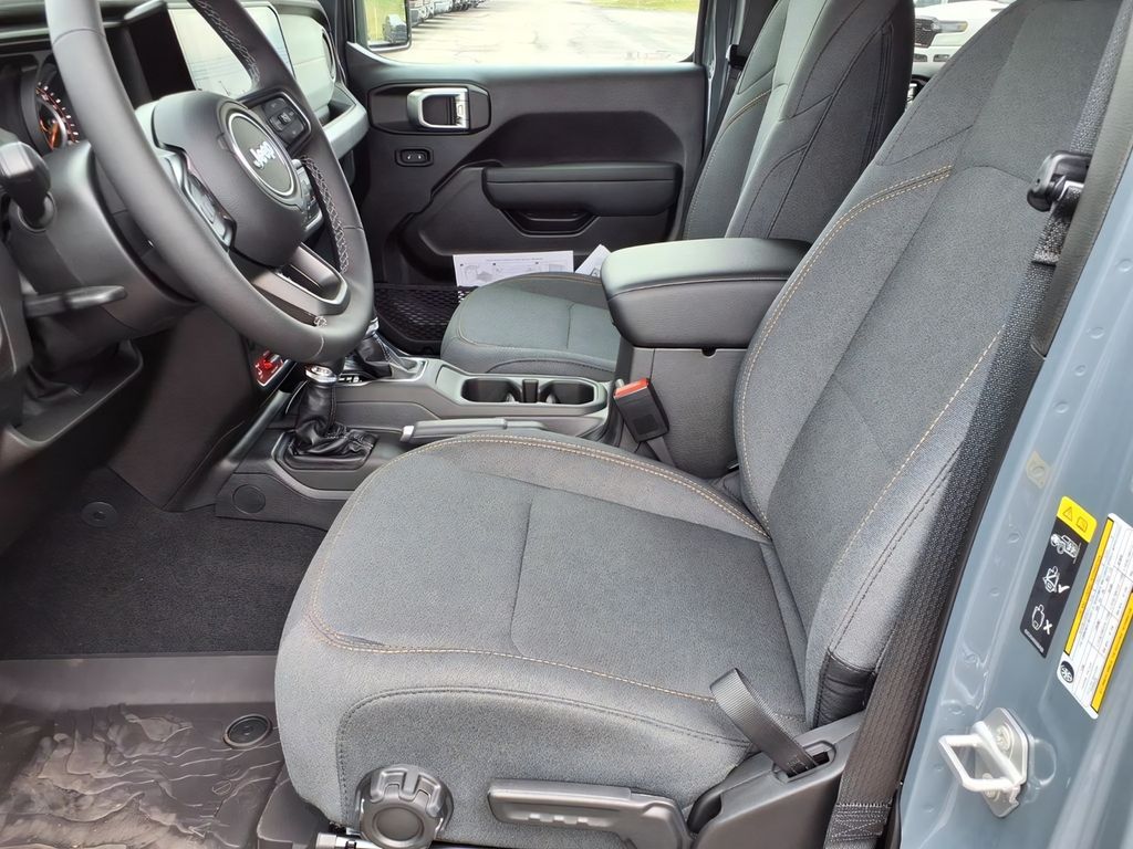 2026 Jeep Wrangler 4-Door Willys - Photo 10