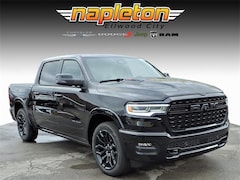 2026 Ram 1500 LIMITED CREW CAB 4X4 5'7 BOX Pickup