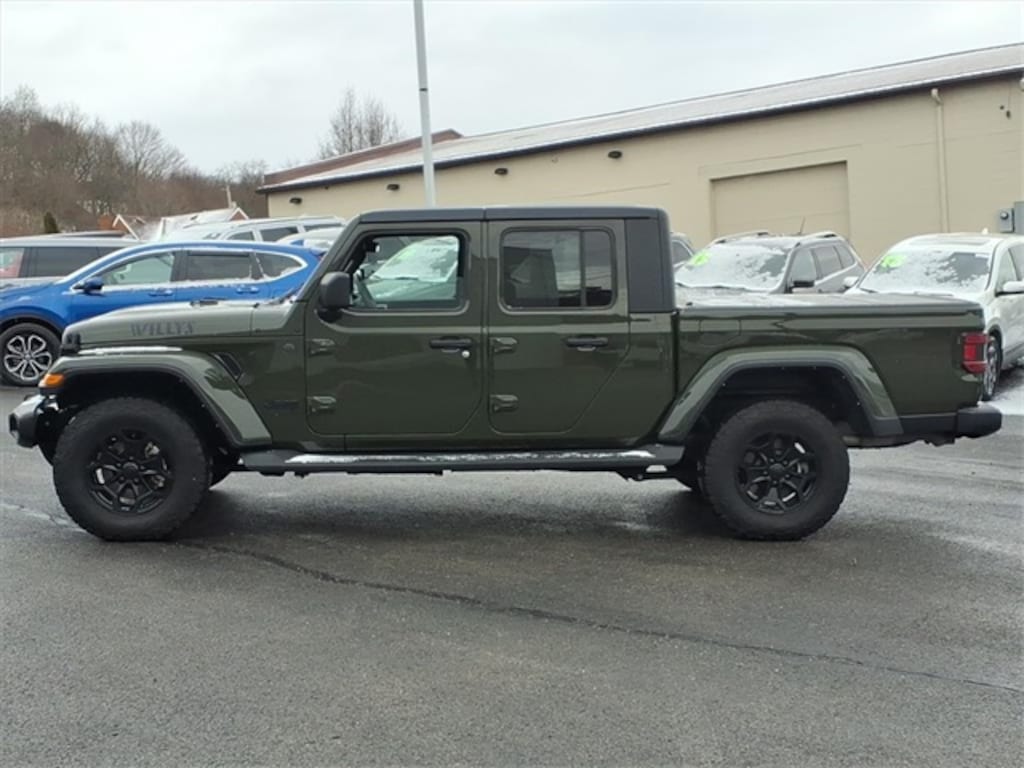 Certified 2022 Jeep Gladiator Sport Truck Crew Cab