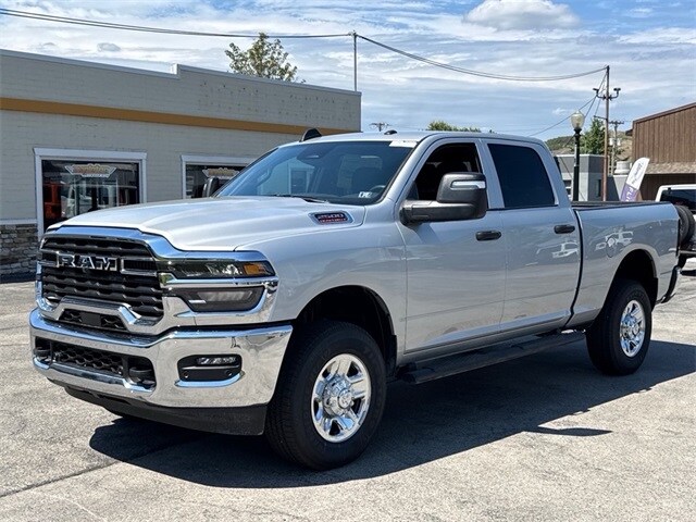 2026 Ram 2500 Tradesman photo 3